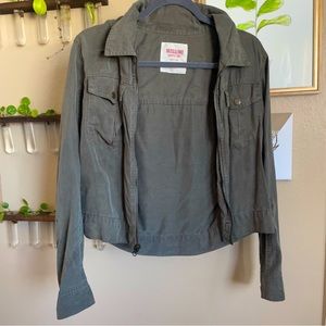 Zip Up Sweater/Jacket Green